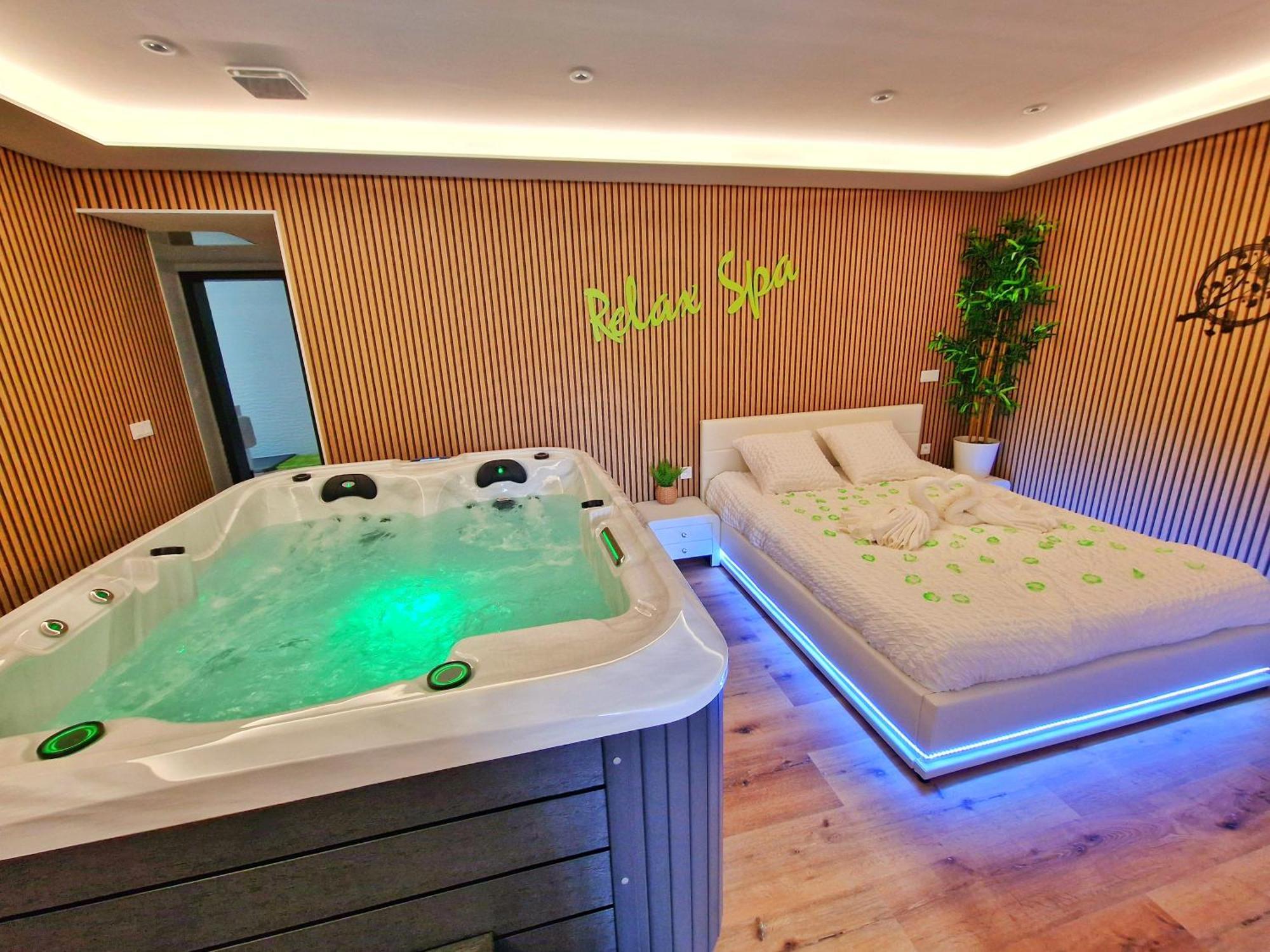 Relax Spa-4 Pers-Jacuzzi-Parking-Jardin-Clim-Colmar Muntzenheim Екстер'єр фото