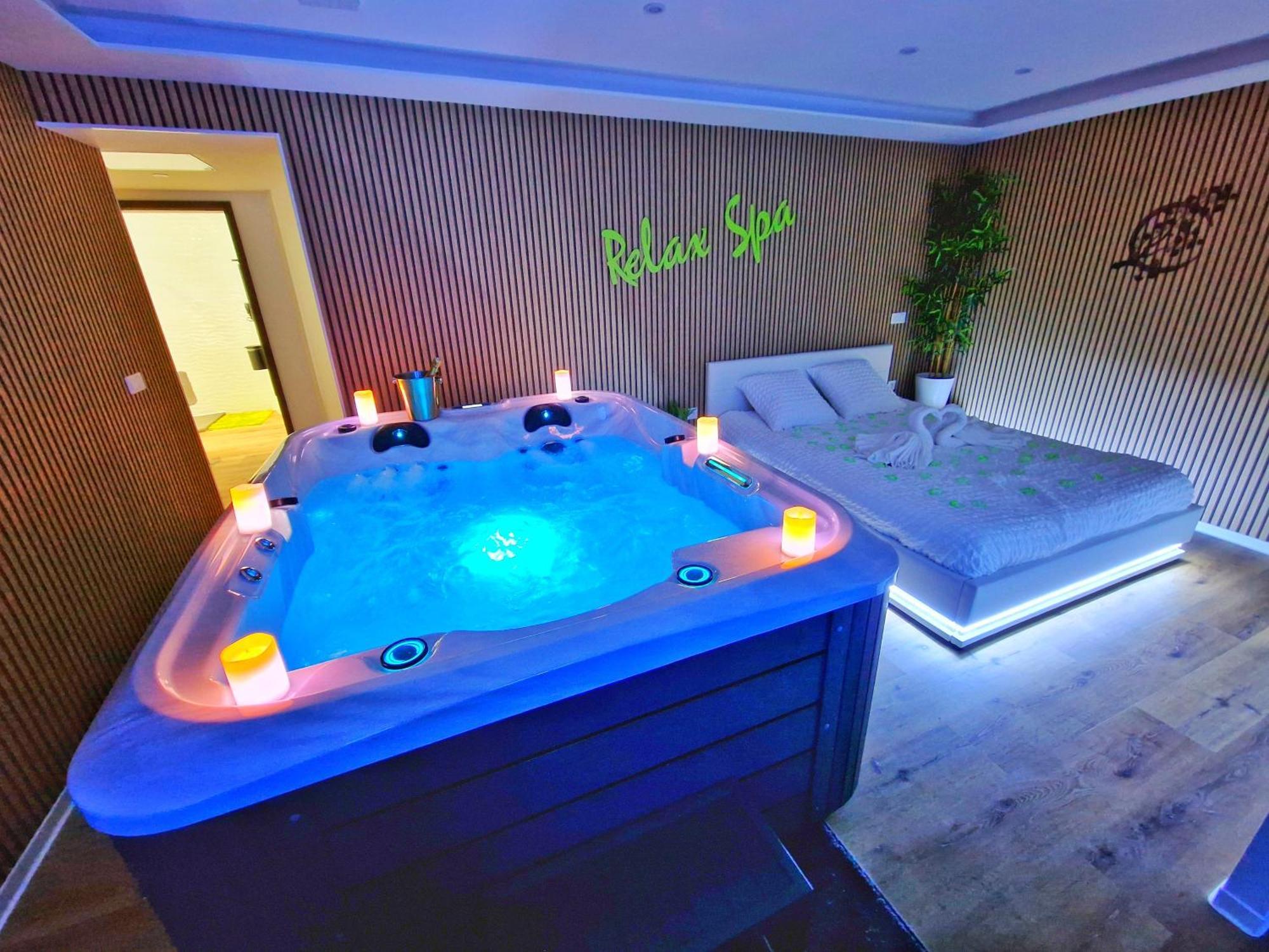 Relax Spa-4 Pers-Jacuzzi-Parking-Jardin-Clim-Colmar Muntzenheim Екстер'єр фото