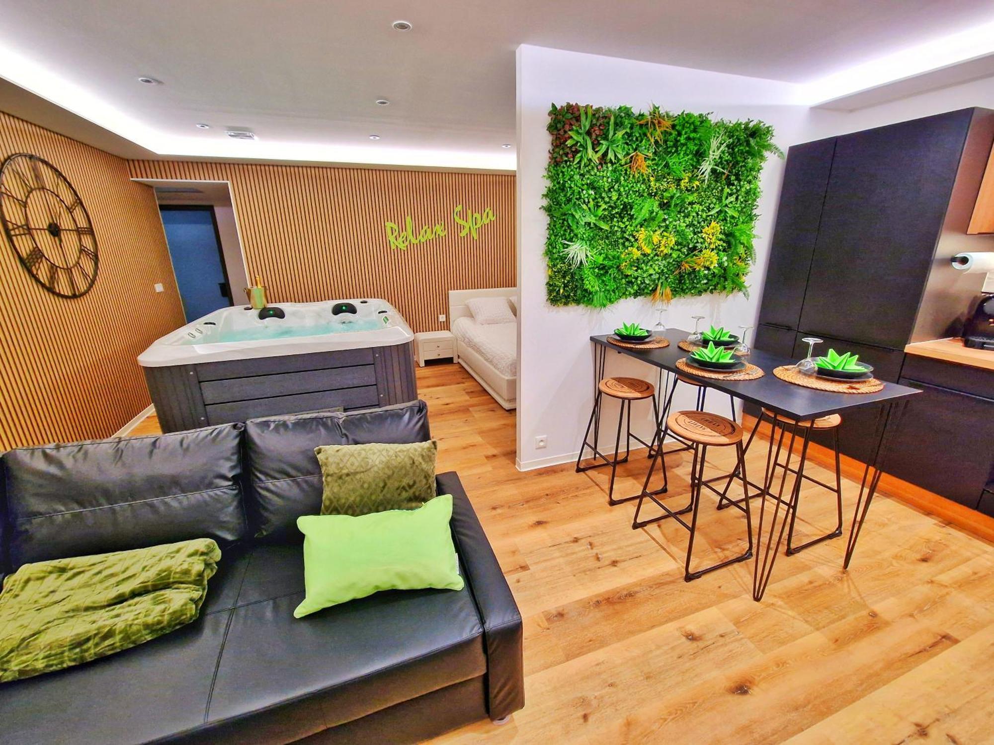 Relax Spa-4 Pers-Jacuzzi-Parking-Jardin-Clim-Colmar Muntzenheim Екстер'єр фото